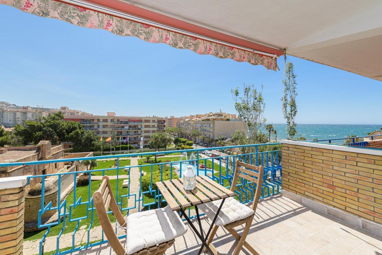Wintowinrentals Vista Al Mar En Pleno Centro Rincón de la Victoria Eksteriør billede